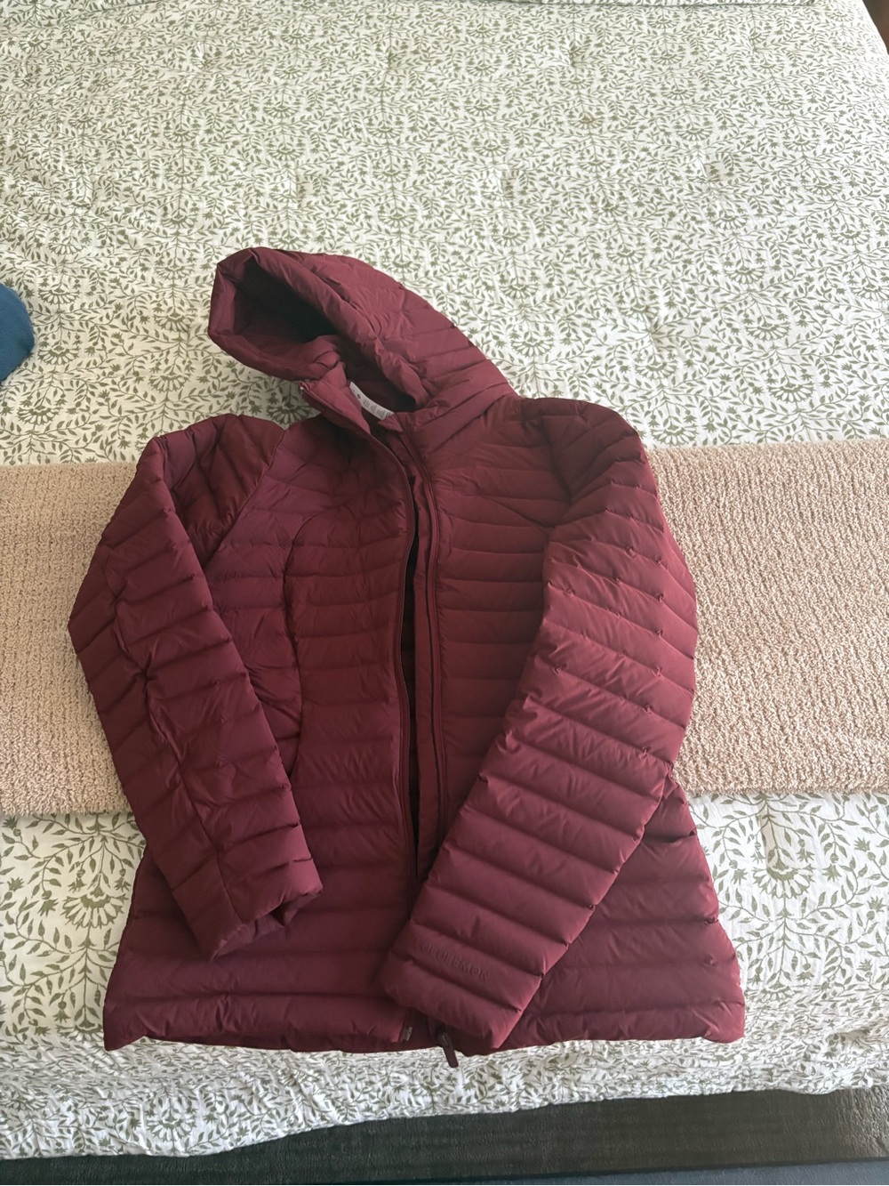Lululemon Hooded Puffer Jacket - Burgundy- size 8
